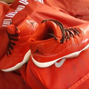 Mns Size 7 Jordan 11 Retro Win Like 96